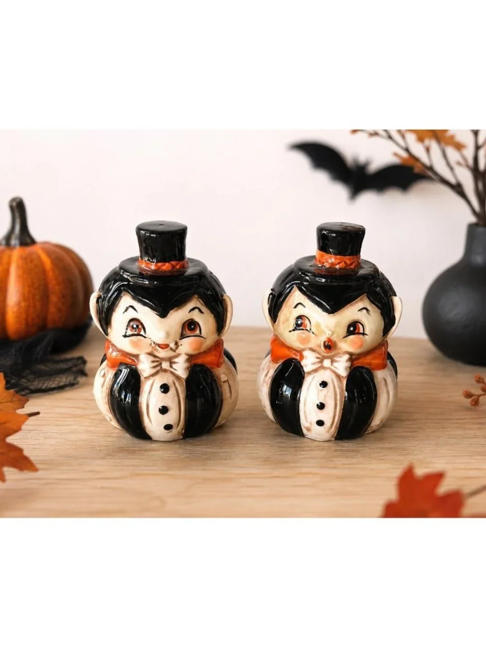Johanna Parker Halloween Vampire Salt Pepper Shakers Set New In Box Retro